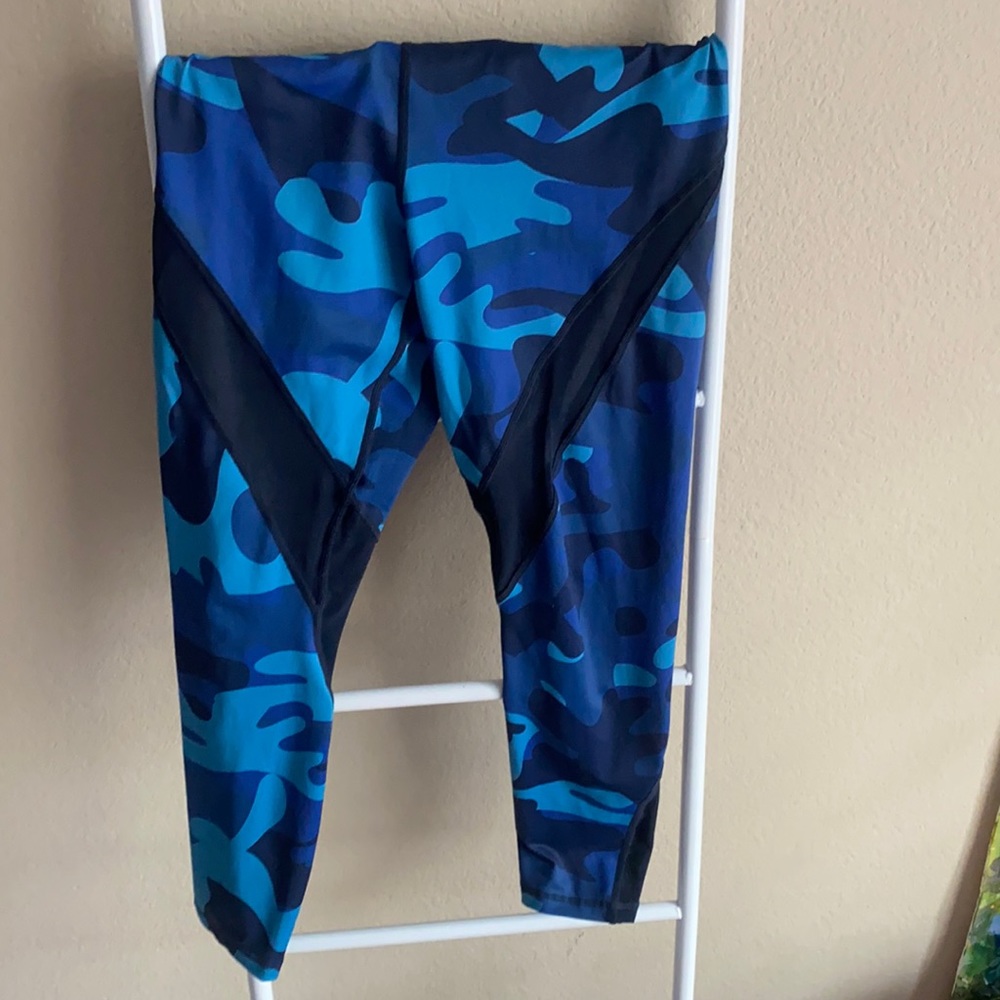 Zyia Navy Camo